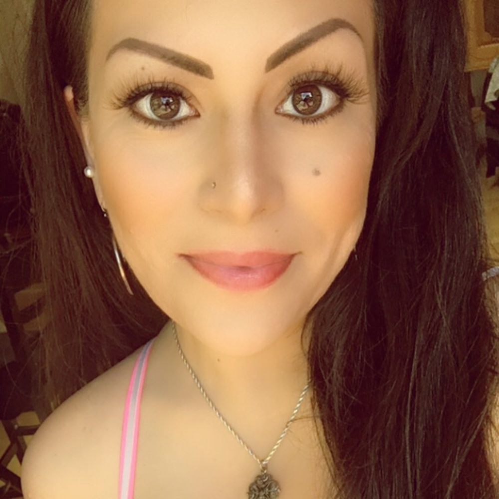 Meet your Posher, Alexandra